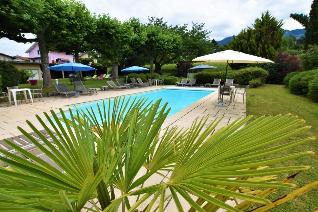 Logis Auberge Saint Simond エクスレバン エクステリア 写真