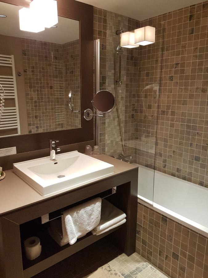 Logis Auberge Saint Simond エクスレバン エクステリア 写真