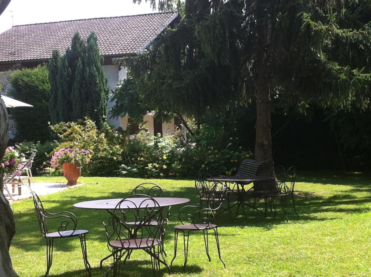 Logis Auberge Saint Simond エクスレバン エクステリア 写真